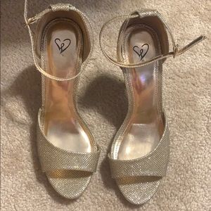 Gold Sparkly Heals